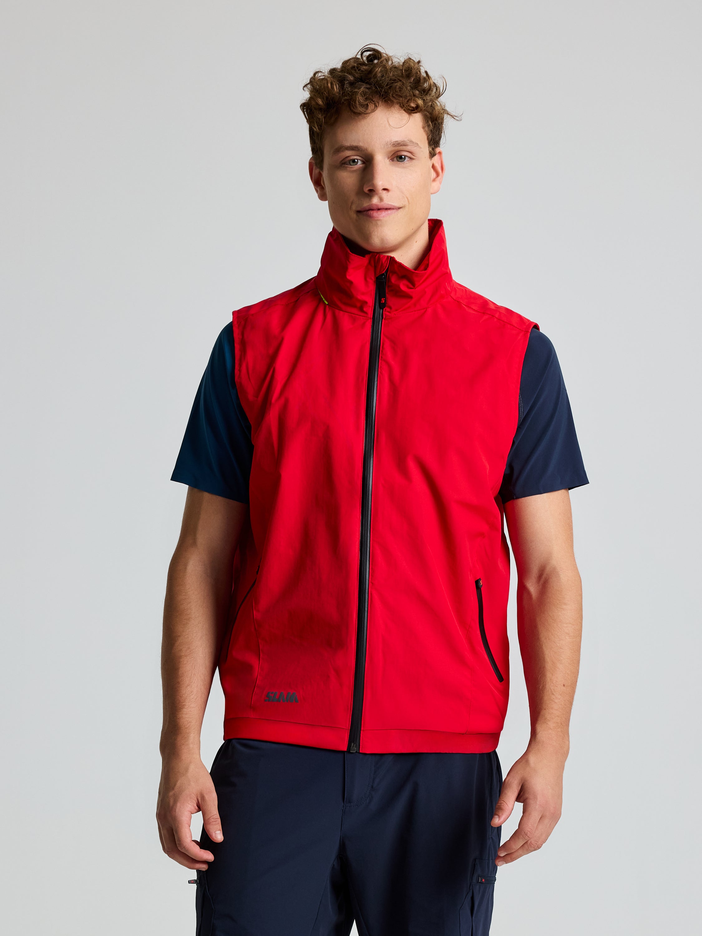 A126004S00_W07_CREWVEST_F_0970