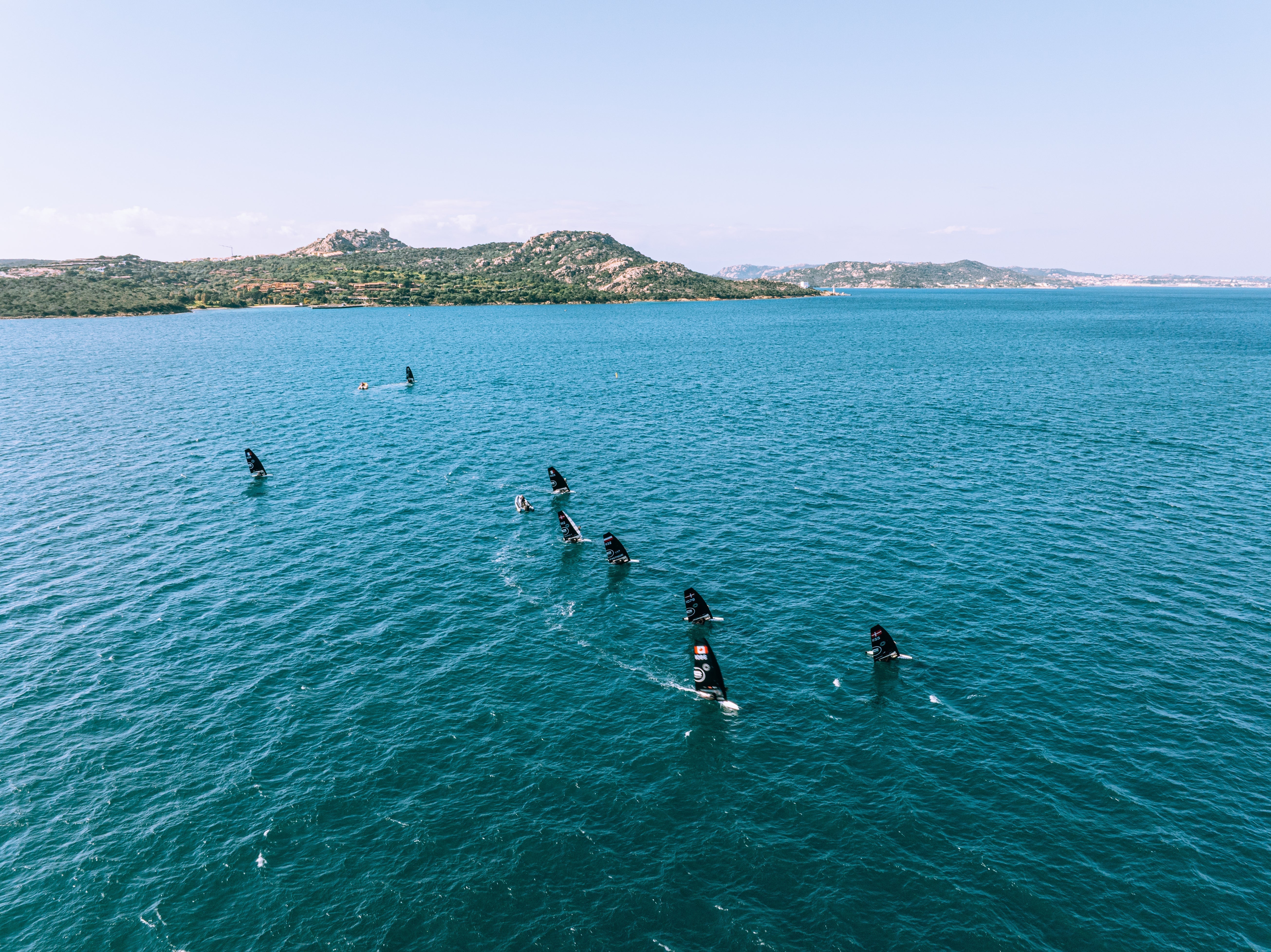 Switch, the one-design foil where everything depends on the helm