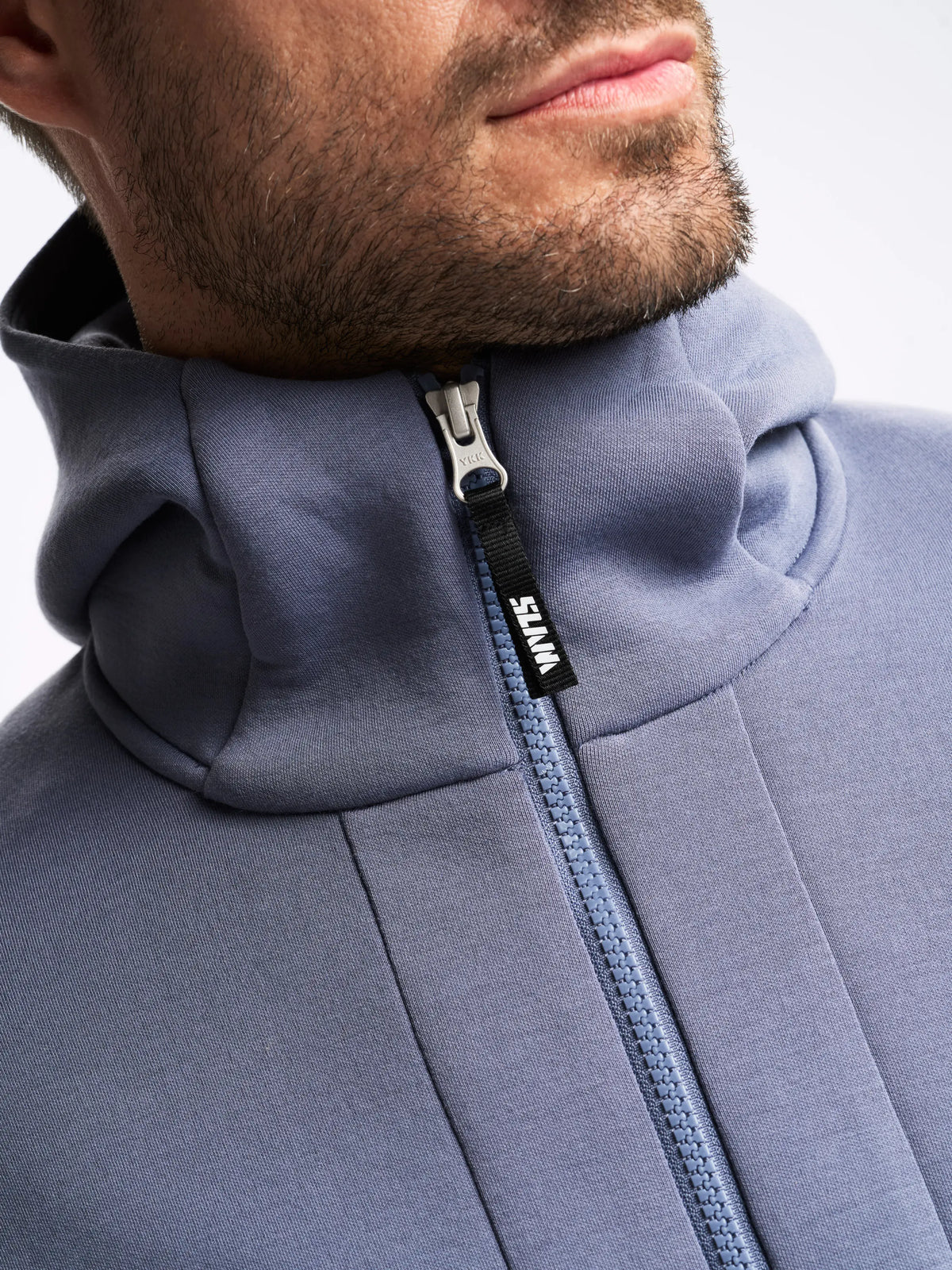 A106017S00_W89_ALTURASCUBAHOODIE_D1_1902_02792.webp