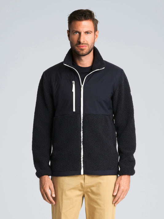 A107010S01_W13_ALTURAFZFLEECE_F_802_00459.webp