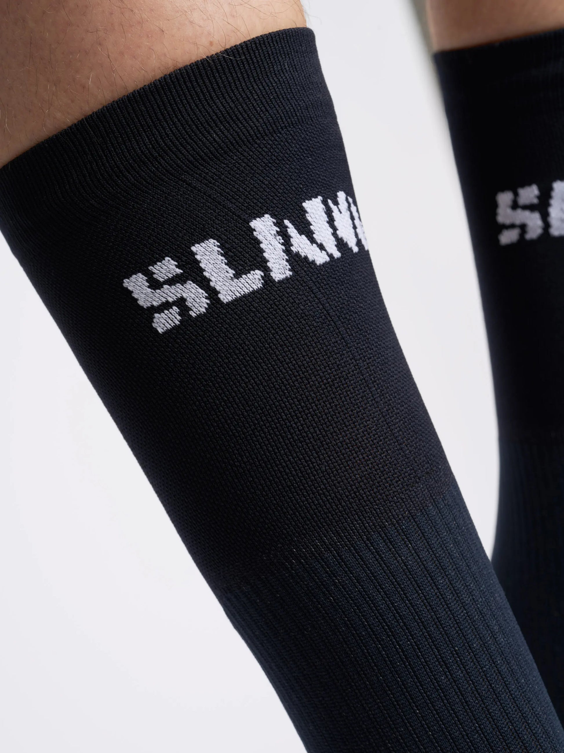 A419010S00_W13_LOGOSOCK_D1_6208_03141.webp