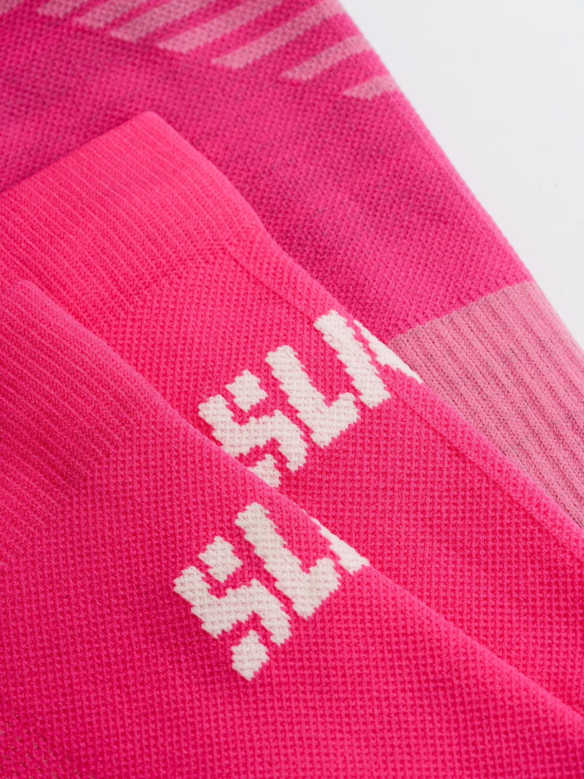 A419010S00_W72_LOGOSOCK_D3_0000_03323.webp