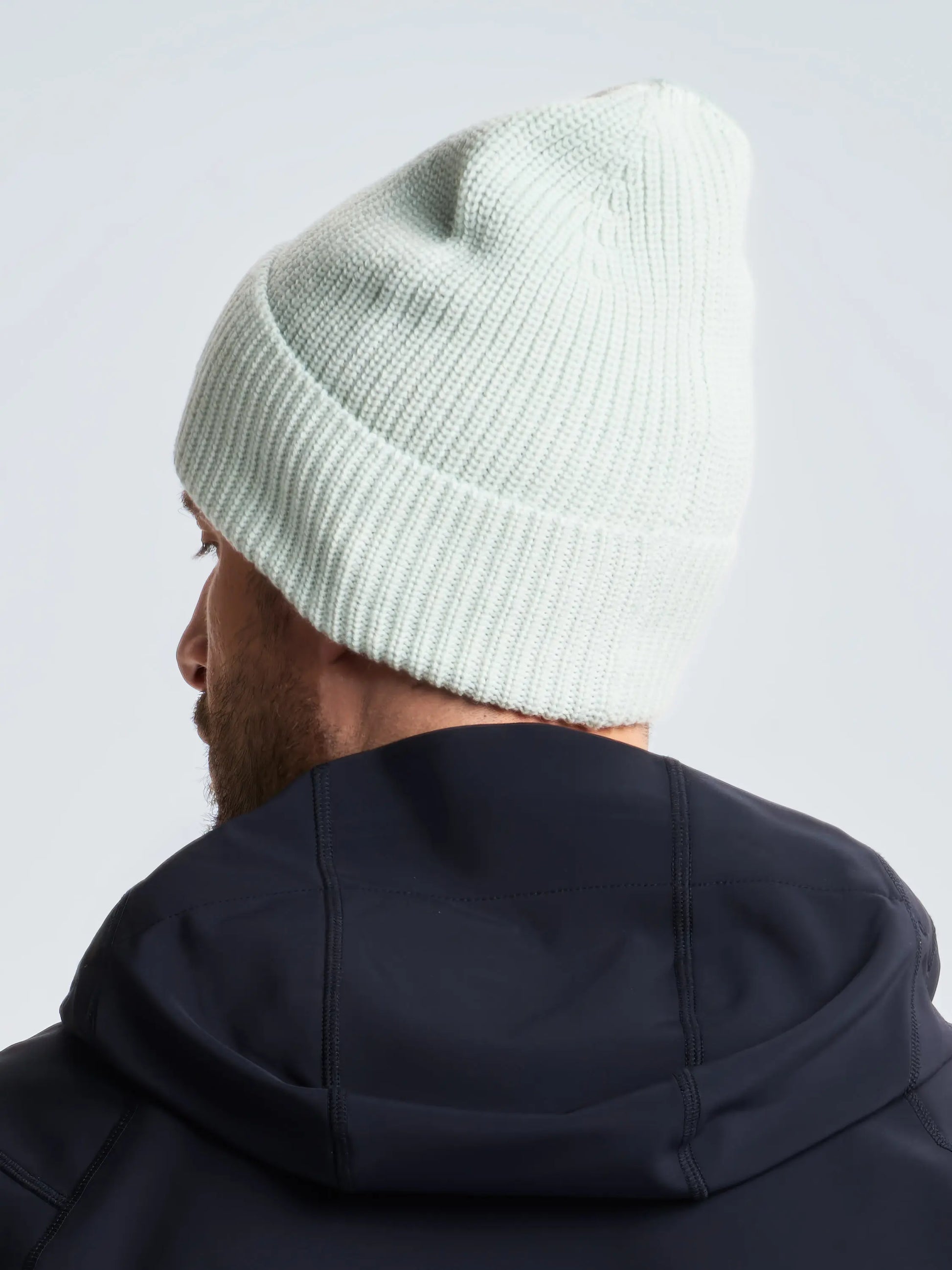 A461014S01_W68_ALTURAKNITBEANIE_D2_5505_02997.webp
