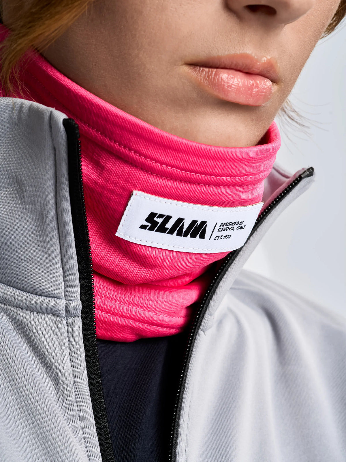 A465002S01_W72_ODNECKWARMER_D1_4507_02169.webp