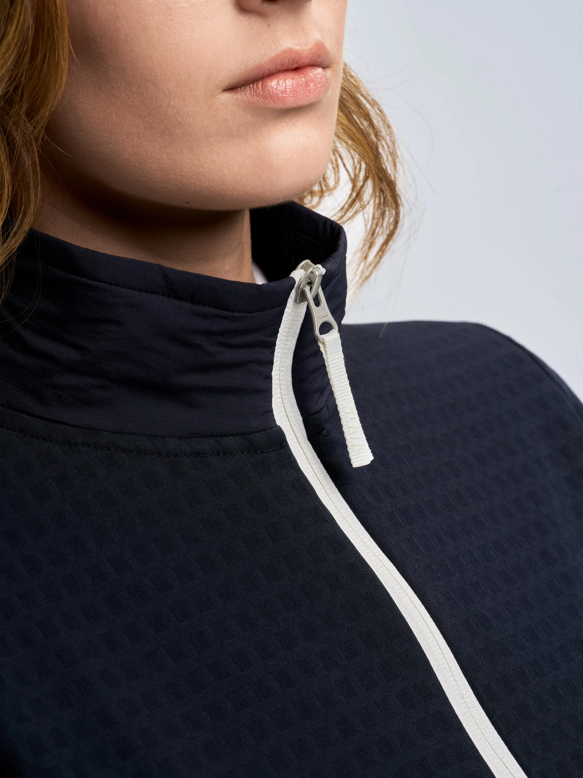 A907005S01_W13_ALTURAWSFZGRIDFLEECE_D1_3702_01661.webp