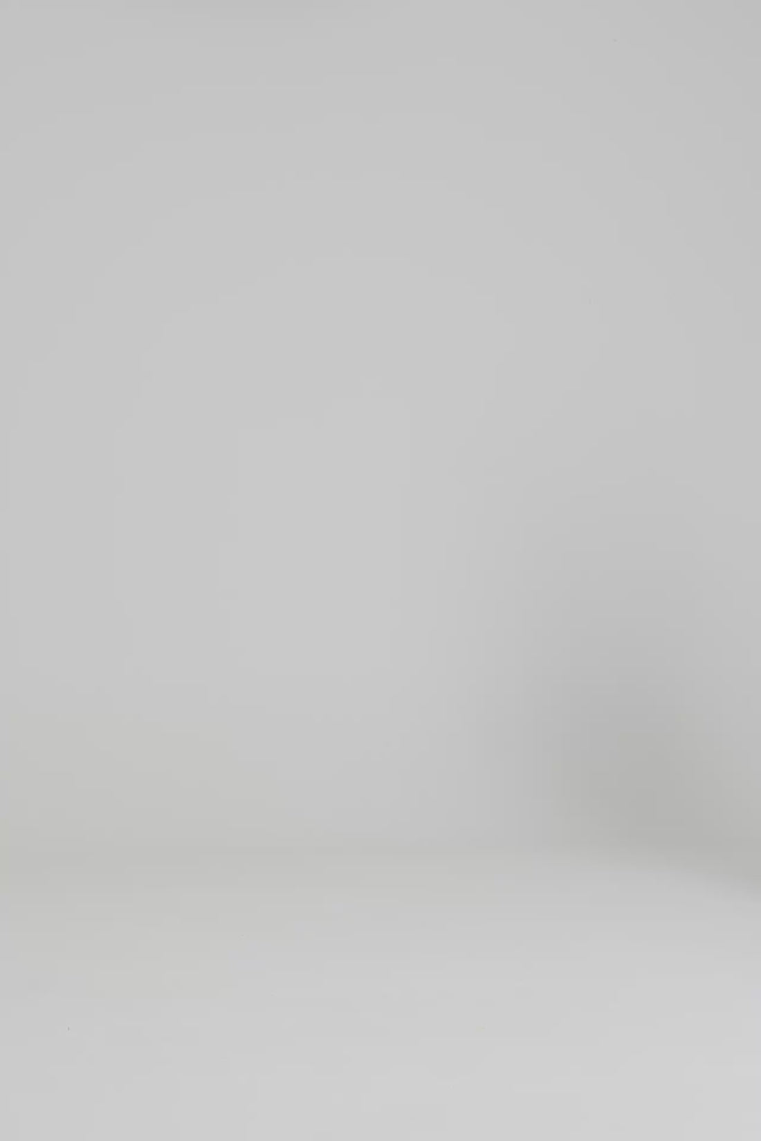 A101010S00_W01_CREWHOODEDJACKET_VLS.mp4