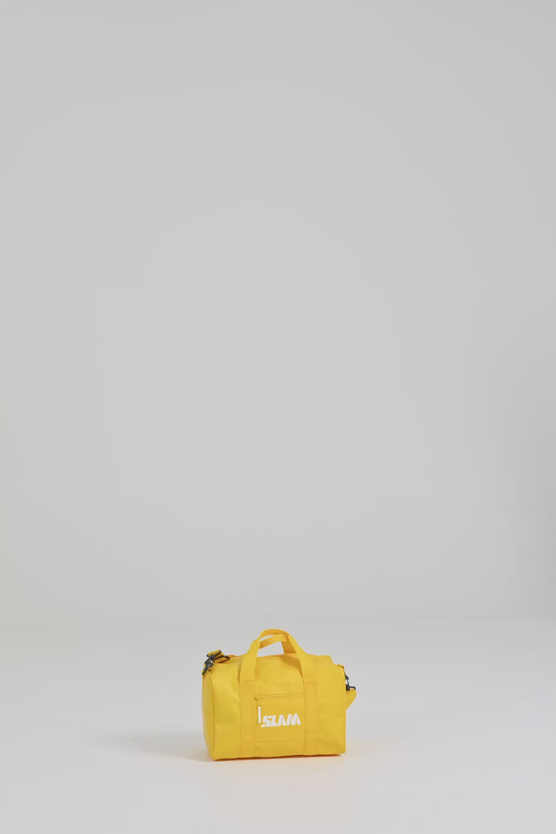 A463005S01_W64_WRDUFFLEBAG2.0S_VLS.mp4