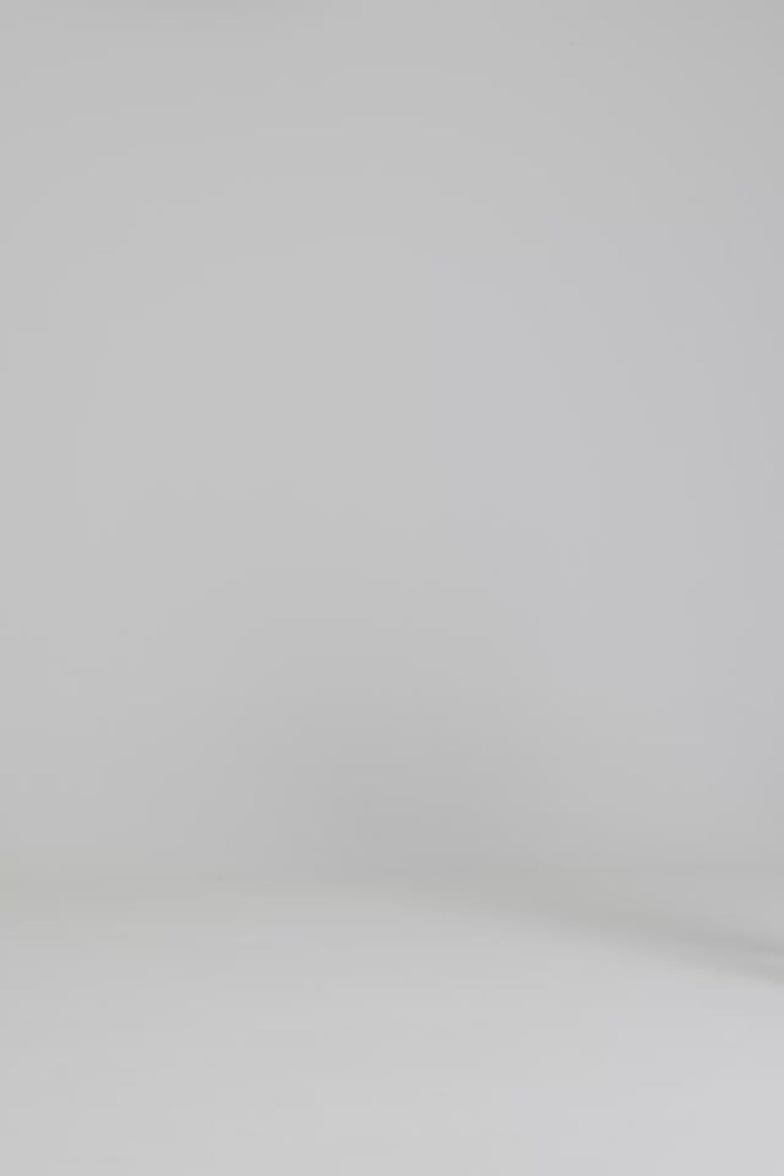 A106010S00_W68_ACTFULL-ZIPHOODIE_VLS.mp4