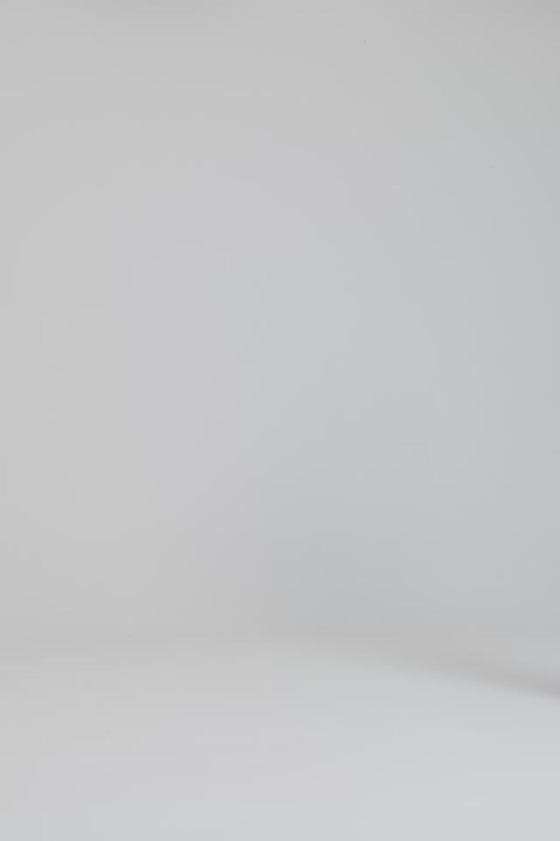 A906008S00_W72_GRAPHICWSFZHOODIE_VLS.mp4