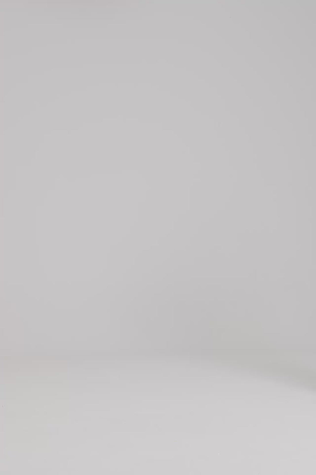 A901003S00_W05_CREWWSWARMHOODEDJKT_VLS.mp4